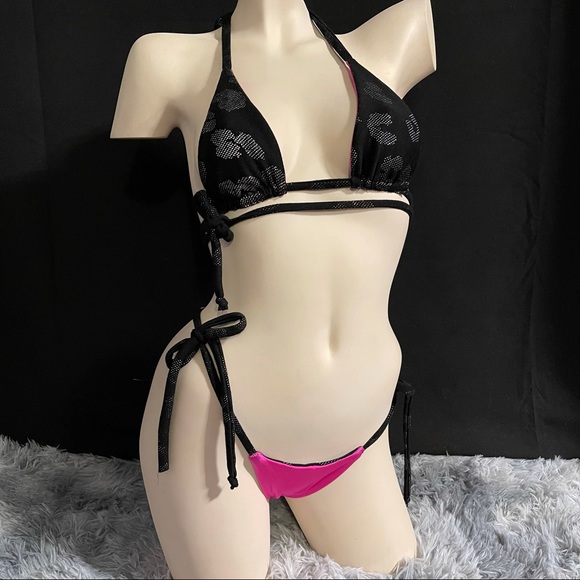 Reversible custom made pink and black bikini - Picture 2 of 3